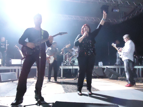 Show em Cascavel-PR 12/11/2011 - Foto DSC00072