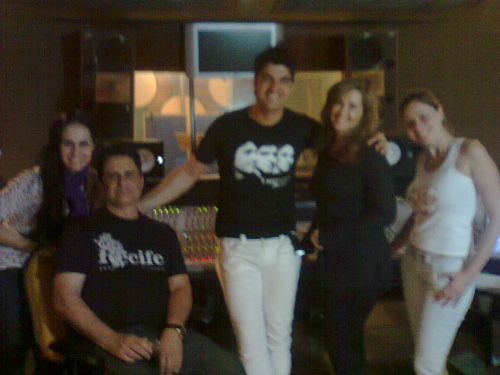 Foto em grupo com toda a equipe do estúdio
